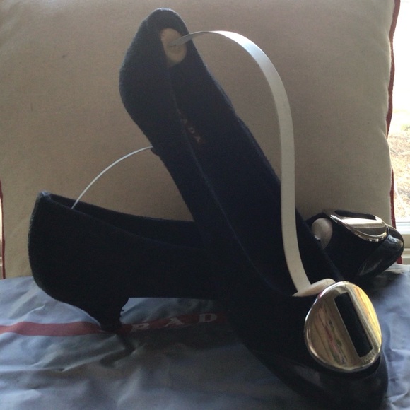 Authentic Prada Black Suede Peep-Toe Flats with Slight Heel - Picture 3 of 10